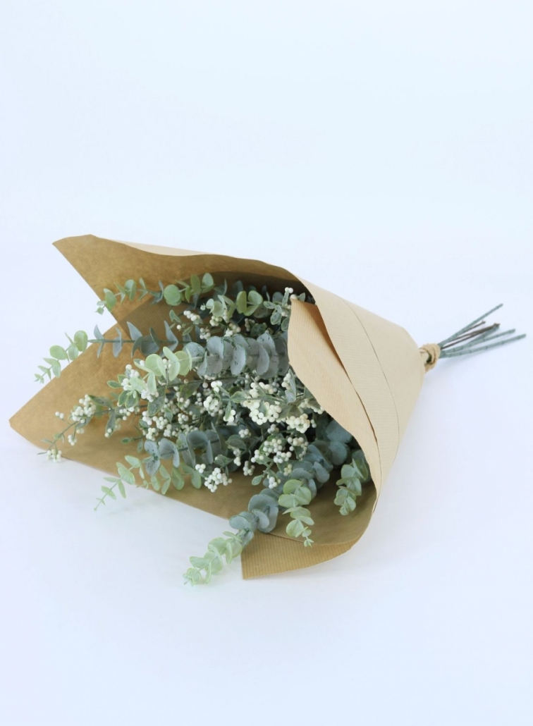 Pom & Daisy Bouquet in Brown Paper