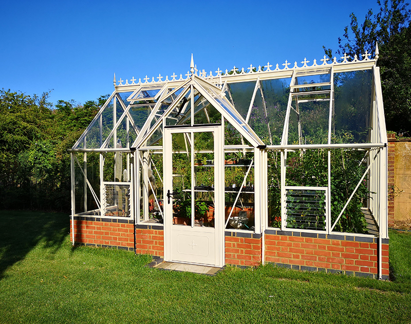 Robinsons Rushby Greenhouse 2